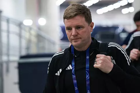 مدرب نيوكاسل: من الصعب اللعب ضد برشلونة.. ولم ندافع جيدًا